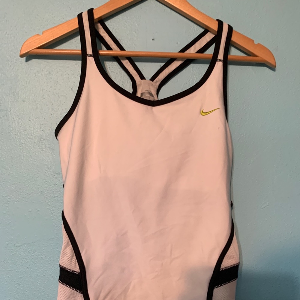 Nike tank